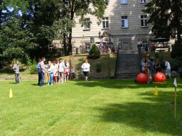 Wizyta międzynarodowej grupy młodzieży w Domu Pomocy Społecznej w Podzamku w ramach ŚDM Kraków 2016r